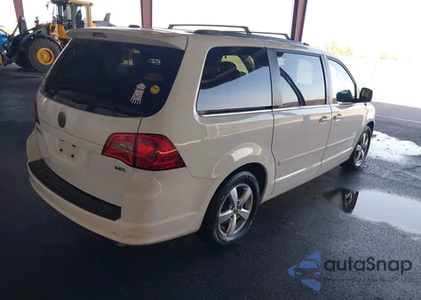 2011 Volkswagen Routan Sel from USA, damaged, VIN 2V4RW5DG2BR670853